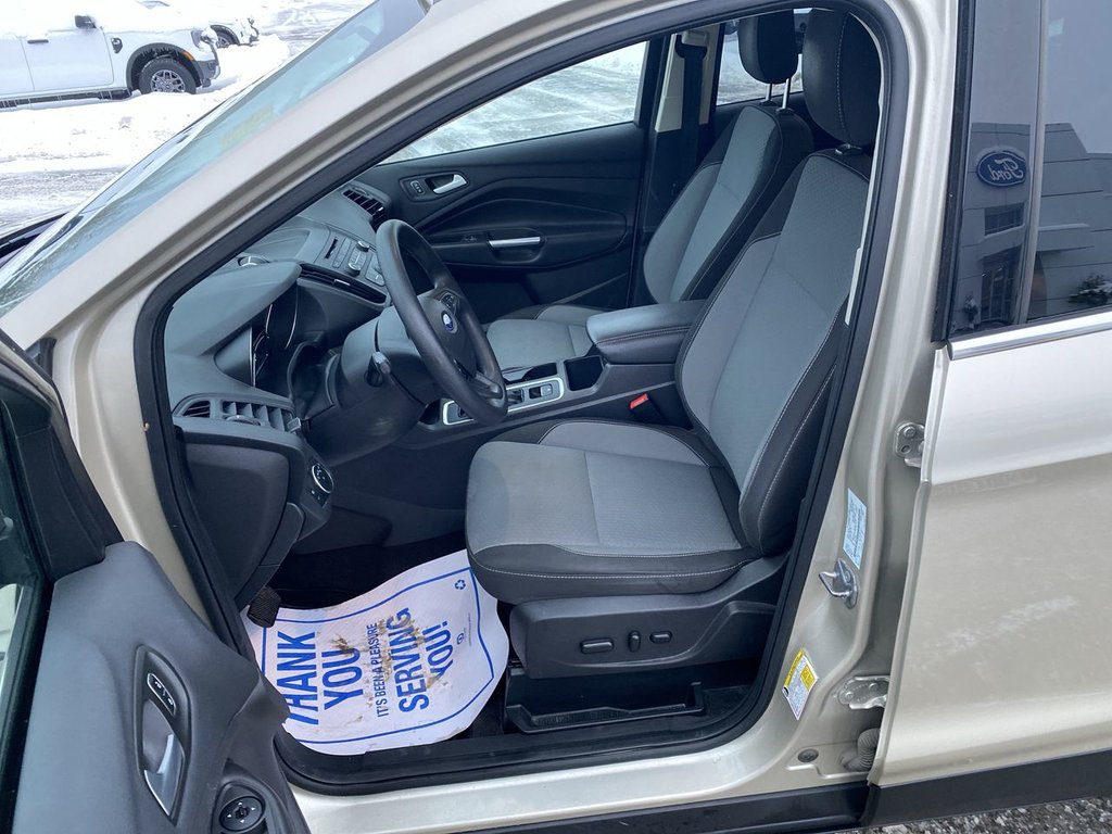 Ford Escape SE 2018 à Alliston, Ontario - 11 - w1024h768px