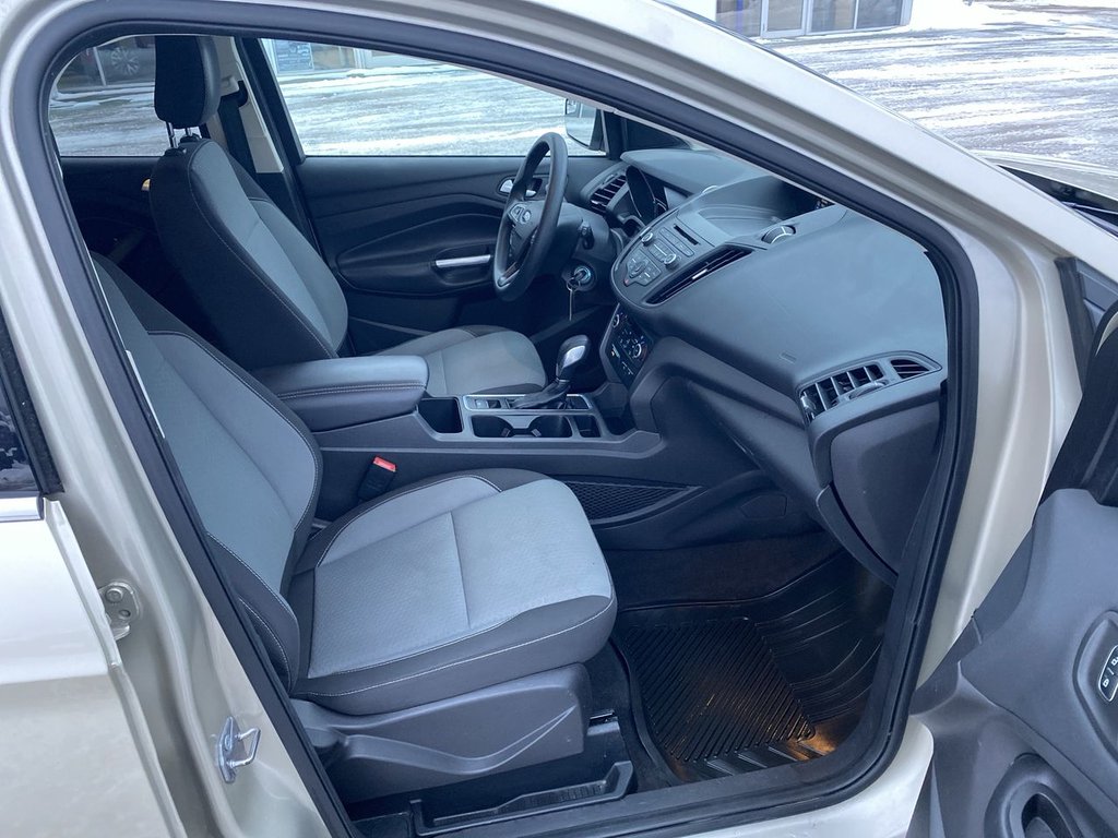 Ford Escape SE 2018 à Alliston, Ontario - 23 - w1024h768px