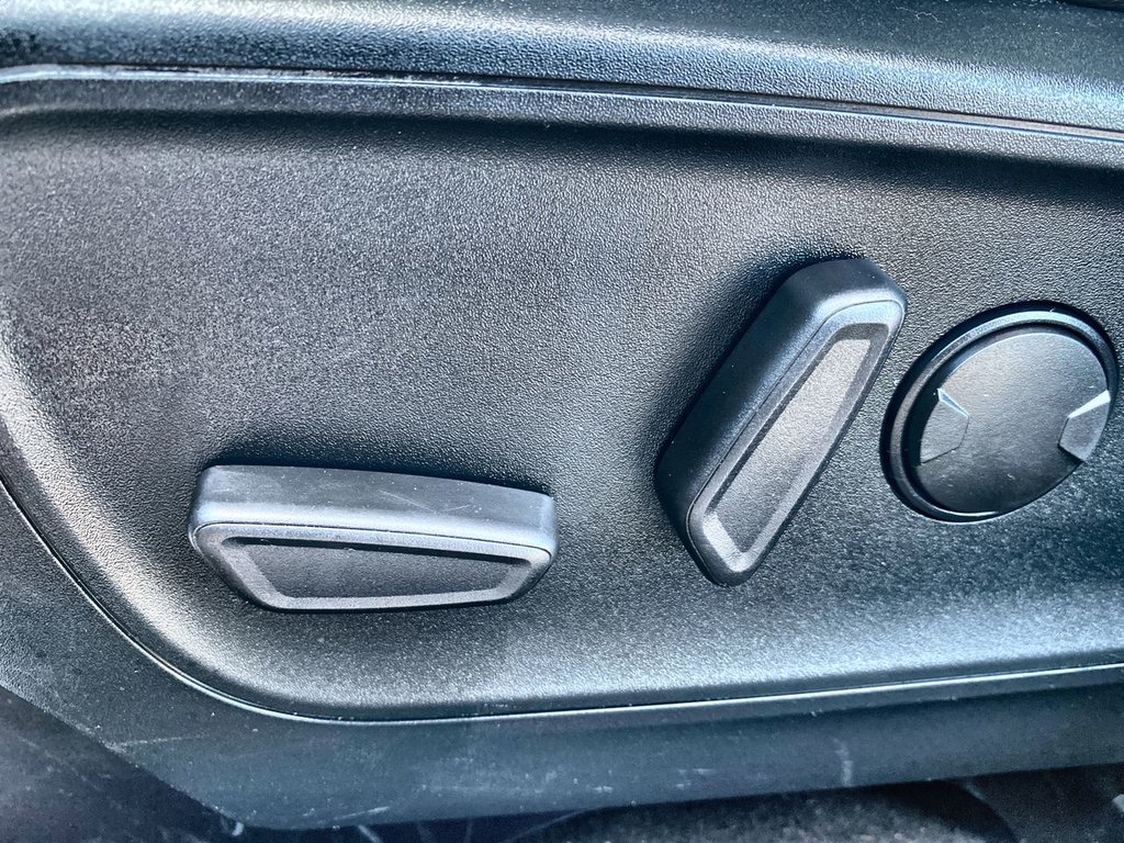 Ford Escape Titanium Hybrid 2020 à Alliston, Ontario - 12 - w1024h768px