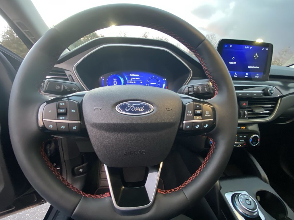 2022 Ford Escape SEL in Alliston, Ontario - 14 - w1024h768px