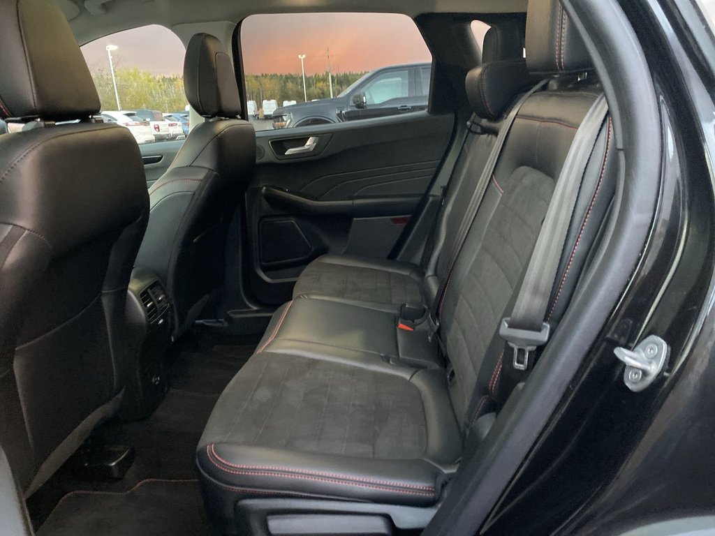 2022 Ford Escape SEL in Alliston, Ontario - 22 - w1024h768px