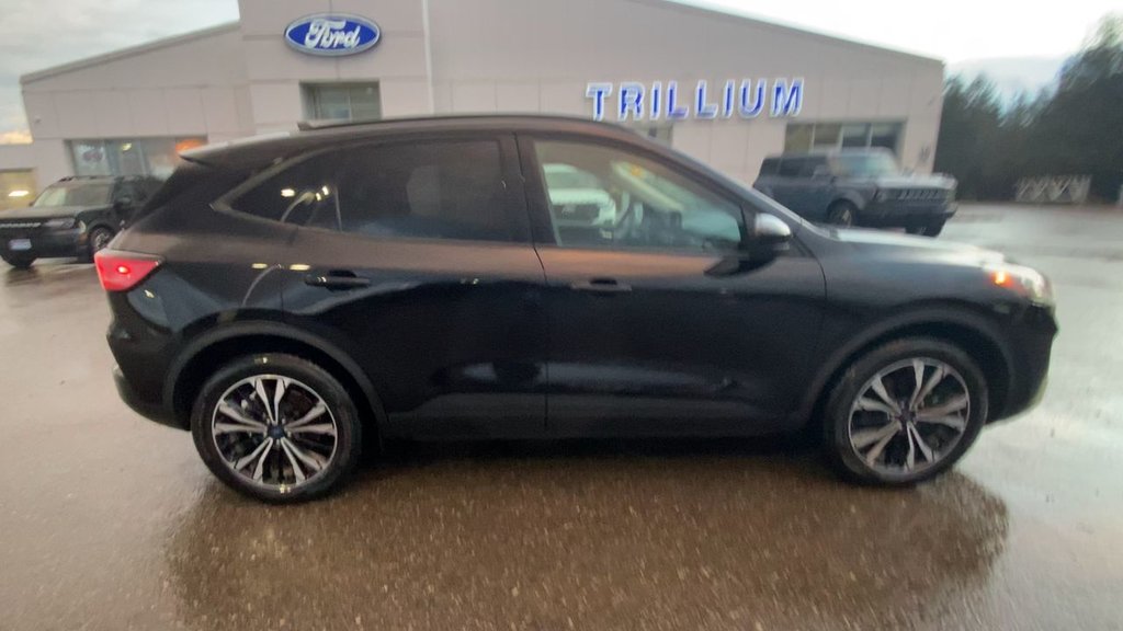 2022 Ford Escape SEL in Alliston, Ontario - 9 - w1024h768px
