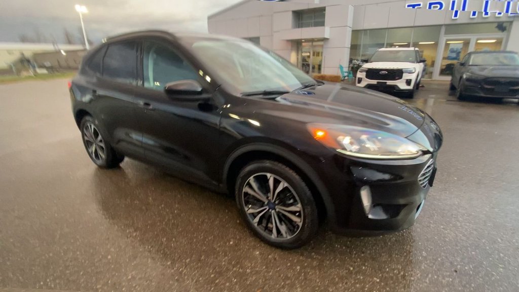 2022 Ford Escape SEL in Alliston, Ontario - 2 - w1024h768px
