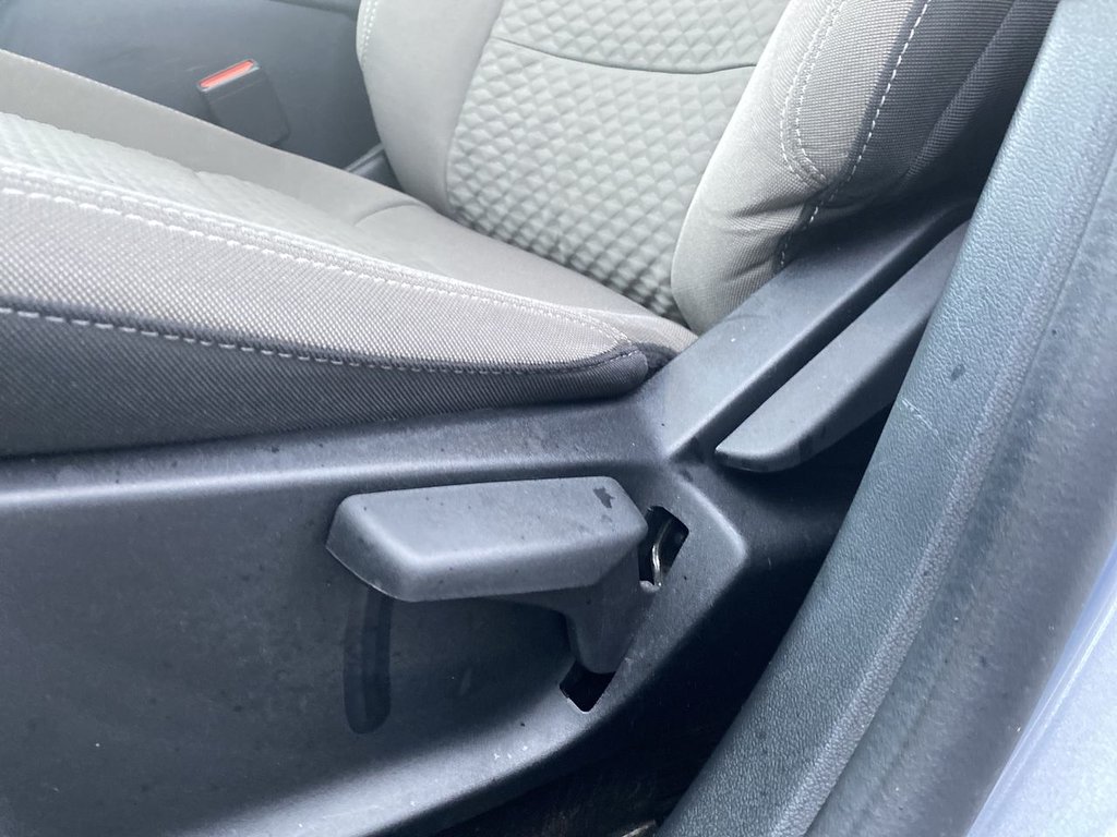 2022 Ford Escape SE in Alliston, Ontario - 12 - w1024h768px