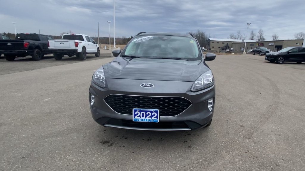 2022 Ford Escape Titanium Hybrid in Alliston, Ontario - 3 - w1024h768px