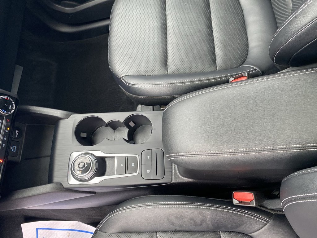 2022 Ford Escape Titanium Hybrid in Alliston, Ontario - 21 - w1024h768px