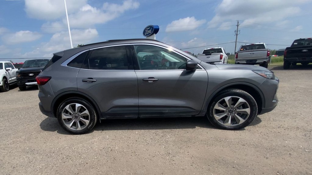 Ford Escape Platinum 2024 à Alliston, Ontario - 5 - w1024h768px