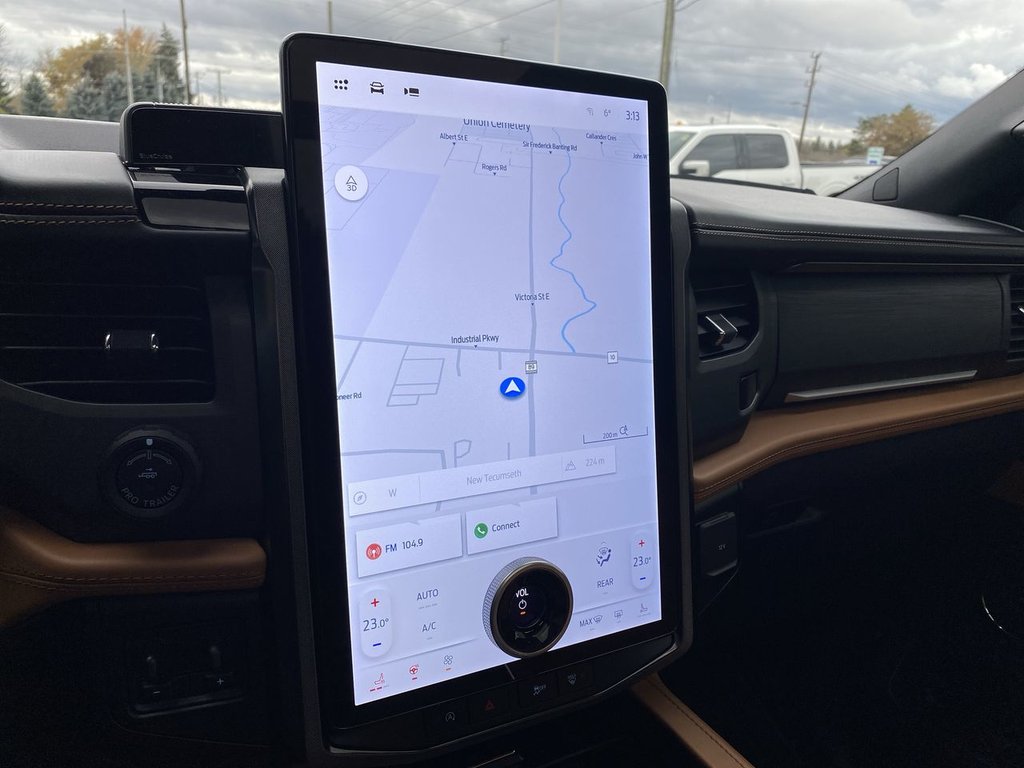2024 Ford Expedition Platinum Max in Alliston, Ontario - 18 - w1024h768px