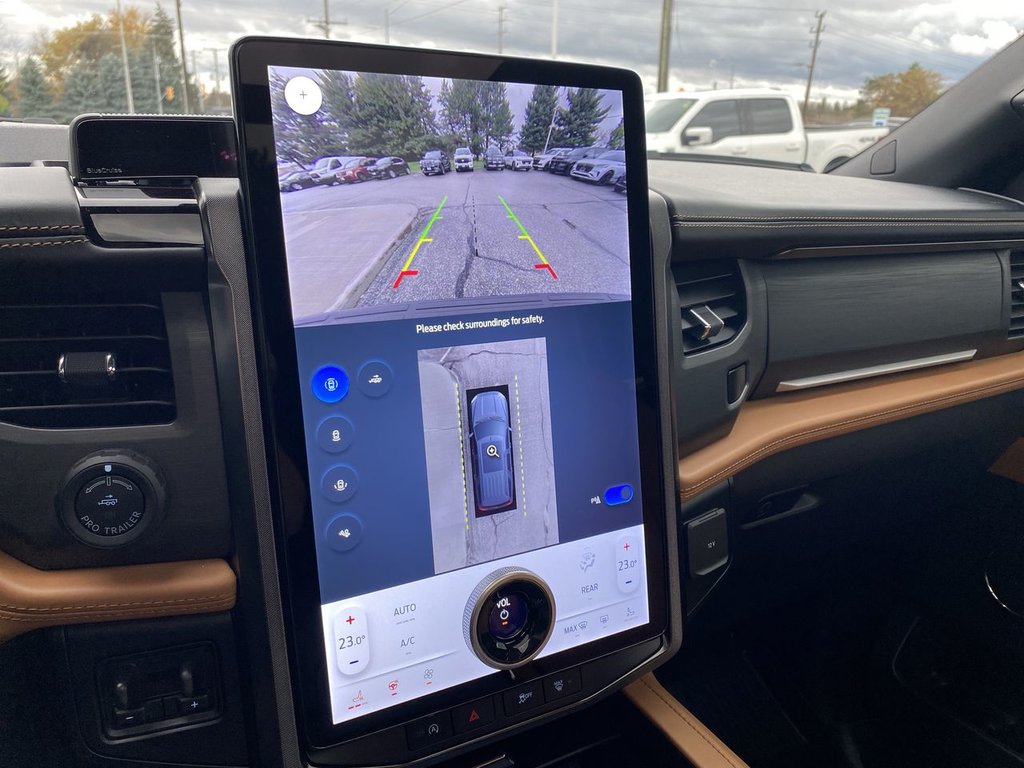 2024 Ford Expedition Platinum Max in Alliston, Ontario - 17 - w1024h768px