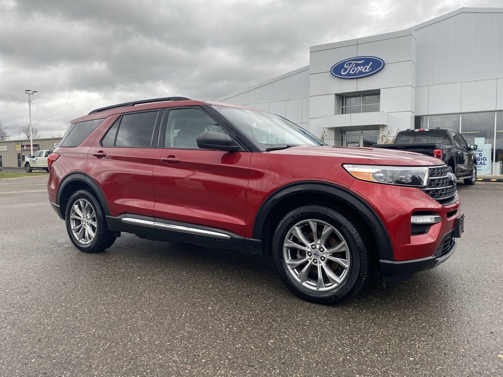 2020 Ford Explorer XLT in Alliston, Ontario - 1 - w1024h768px