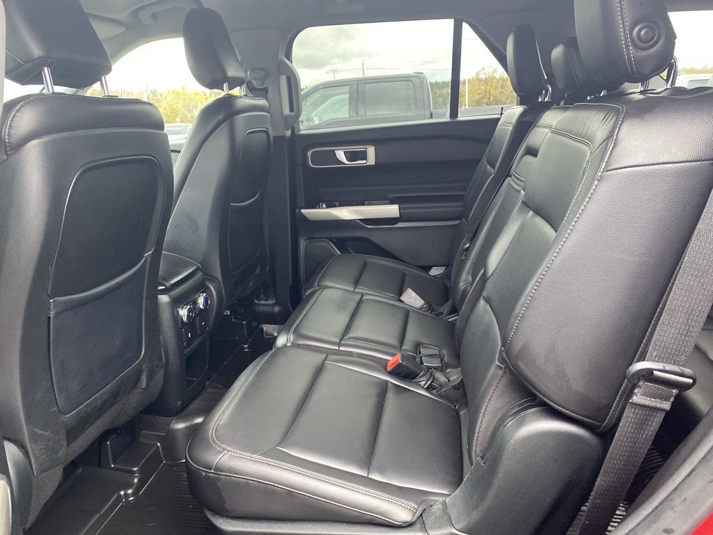 2020 Ford Explorer XLT in Alliston, Ontario - 22 - w1024h768px