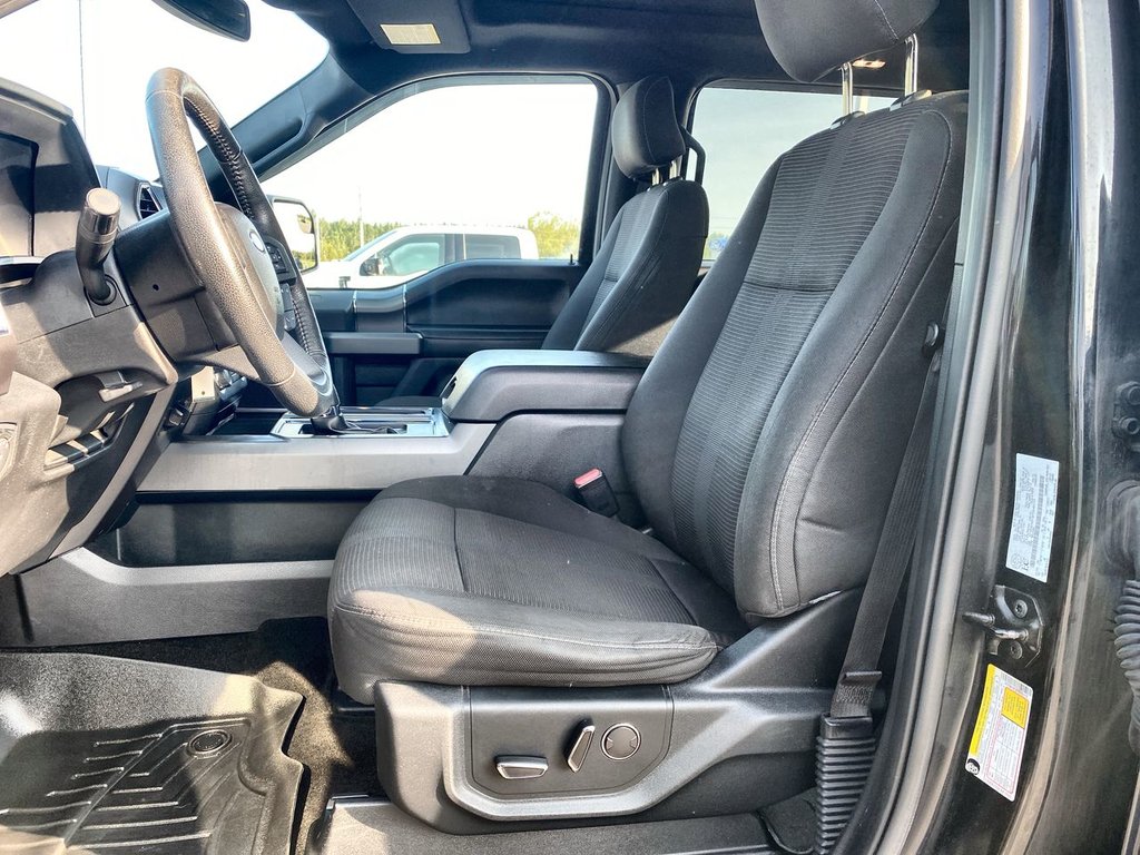2015 Ford F-150 XLT in Alliston, Ontario - 11 - w1024h768px