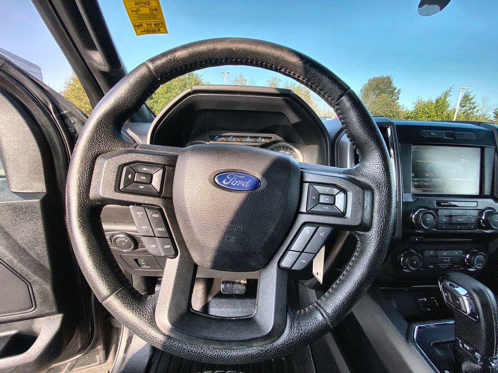 2015 Ford F-150 XLT in Alliston, Ontario - 14 - w1024h768px