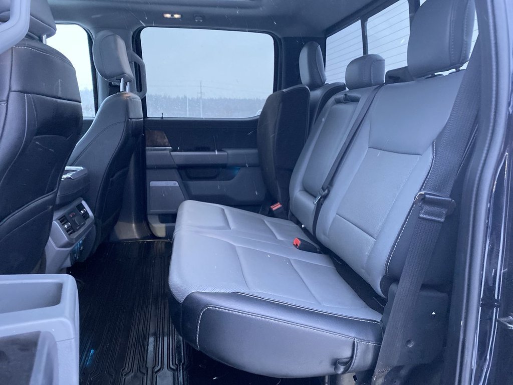 2021 Ford F-150 LARIAT in Alliston, Ontario - 23 - w1024h768px