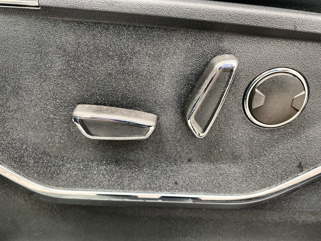 2022 Ford F-150 LARIAT in Alliston, Ontario - 12 - w1024h768px