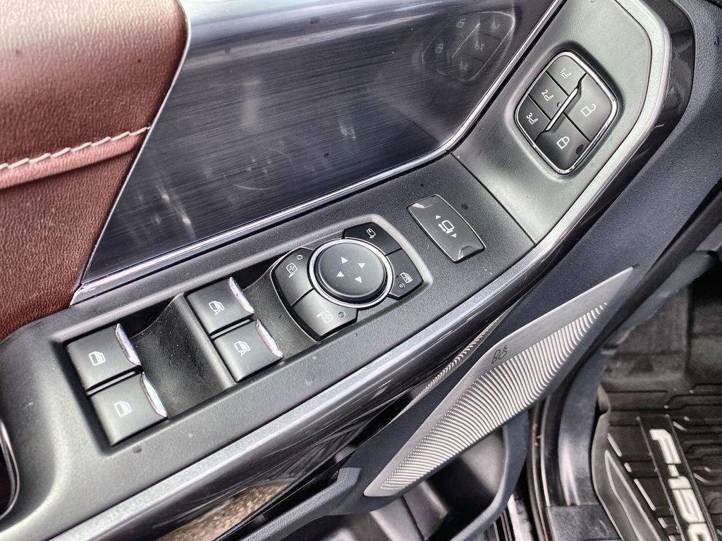 2022 Ford F-150 LARIAT in Alliston, Ontario - 13 - w1024h768px