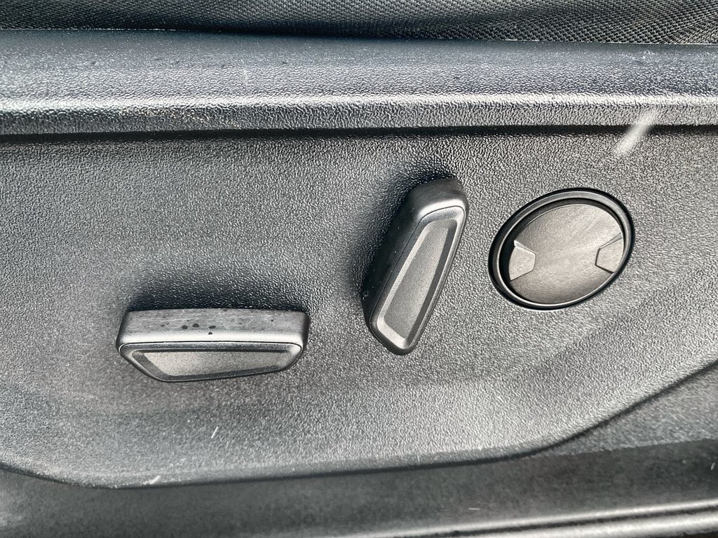 2022 Ford F-150 XLT in Alliston, Ontario - 12 - w1024h768px