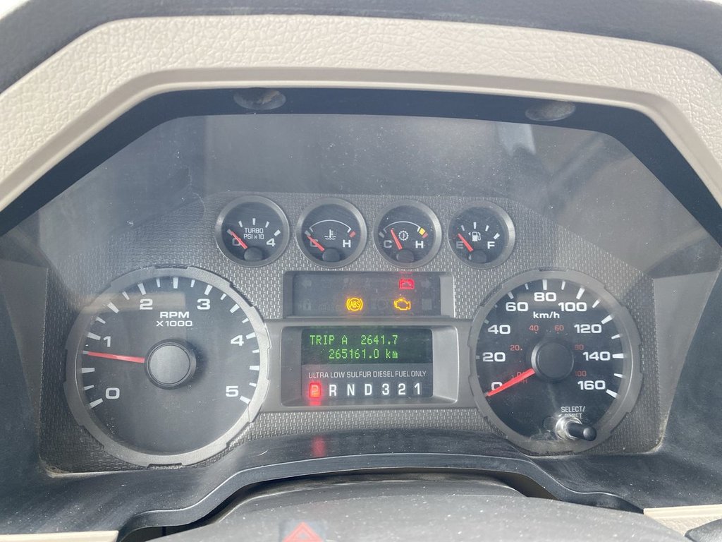 2008 Ford F-450 Super Duty Chassis XL Regular Cab 165 RWD in Alliston, Ontario - 15 - w1024h768px