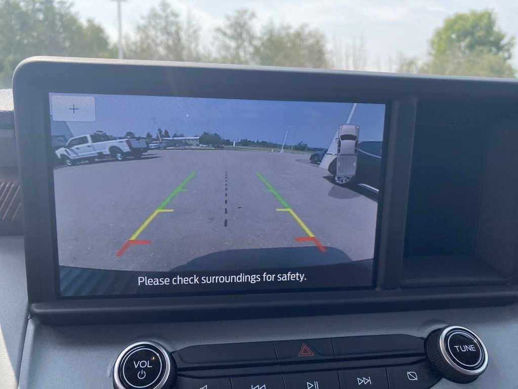 2022 Ford Maverick LARIAT in Alliston, Ontario - 17 - w1024h768px
