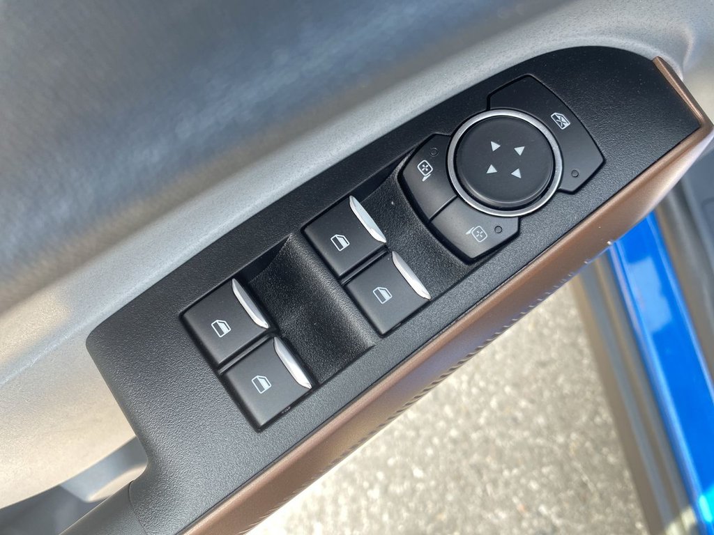 2022 Ford Maverick LARIAT in Alliston, Ontario - 13 - w1024h768px