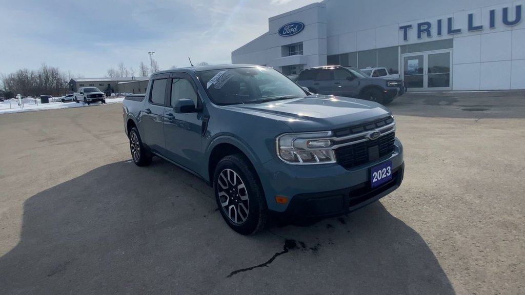 2023 Ford Maverick LARIAT in Alliston, Ontario - 2 - w1024h768px
