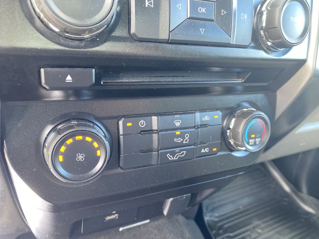 Ford Super Duty F-250 SRW XLT 2017 à Alliston, Ontario - 17 - w1024h768px