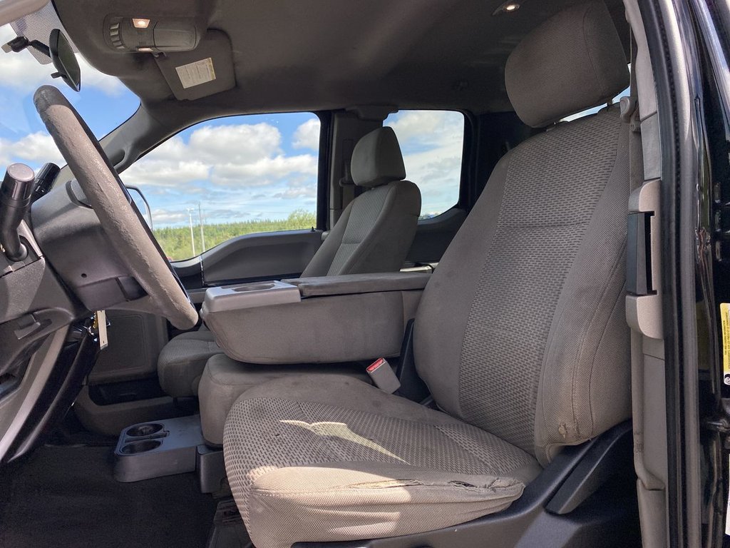 Ford Super Duty F-250 SRW XLT 2017 à Alliston, Ontario - 11 - w1024h768px