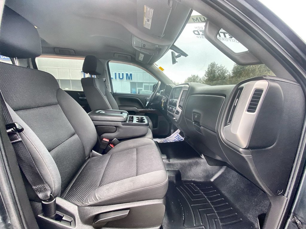 2017 GMC Sierra 1500 SLE in Alliston, Ontario - 22 - w1024h768px