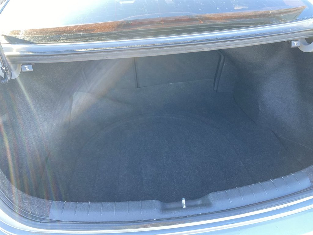 2020 Hyundai Elantra Preferred w/Sun & Safety Package in Alliston, Ontario - 24 - w1024h768px