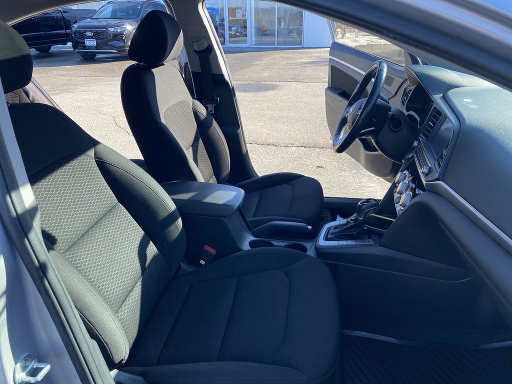 2020 Hyundai Elantra Preferred w/Sun & Safety Package in Alliston, Ontario - 25 - w1024h768px