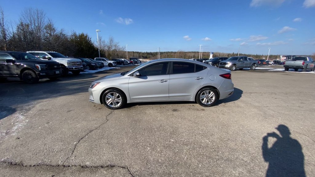 2020 Hyundai Elantra Preferred w/Sun & Safety Package in Alliston, Ontario - 5 - w1024h768px