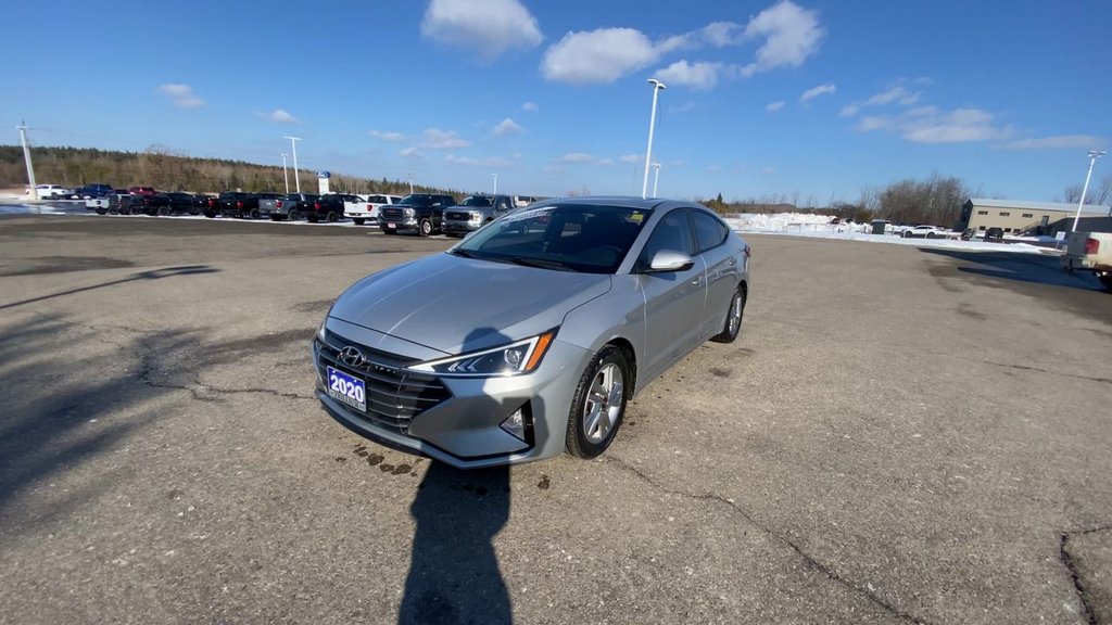 2020 Hyundai Elantra Preferred w/Sun & Safety Package in Alliston, Ontario - 4 - w1024h768px