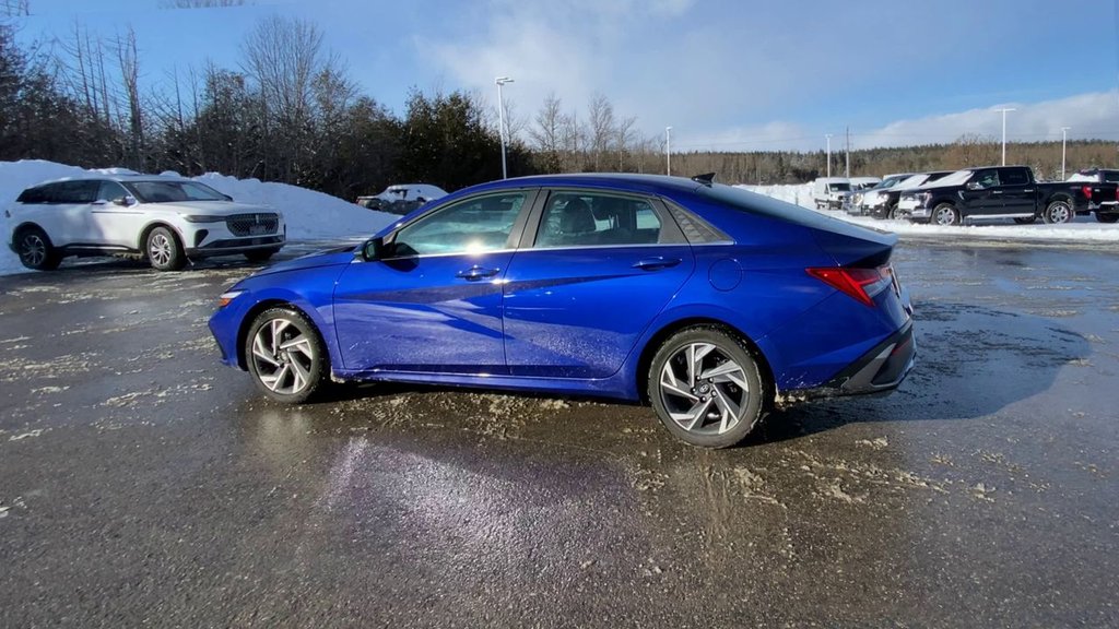 2024 Hyundai Elantra Luxury in Alliston, Ontario - 6 - w1024h768px
