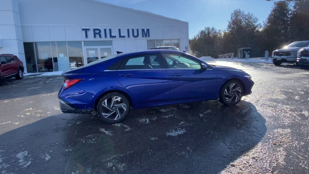 2024 Hyundai Elantra Luxury in Alliston, Ontario - 9 - w1024h768px