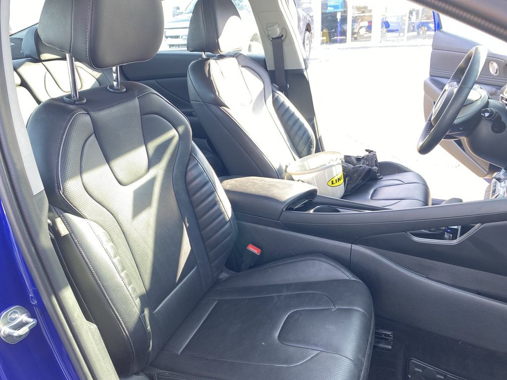 2024 Hyundai Elantra Luxury in Alliston, Ontario - 25 - w1024h768px