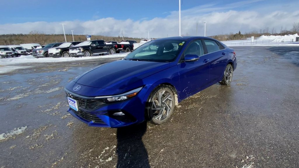2024 Hyundai Elantra Luxury in Alliston, Ontario - 4 - w1024h768px