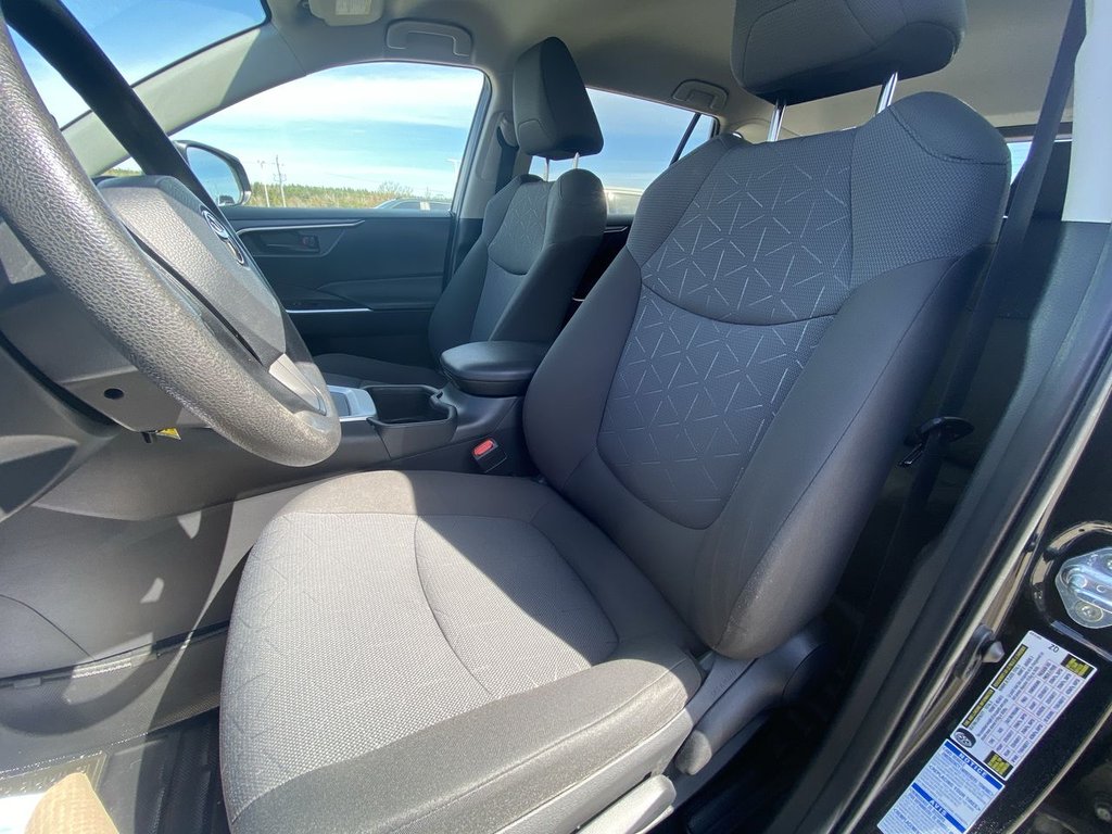 Toyota RAV4 LE 2022 à Alliston, Ontario - 11 - w1024h768px