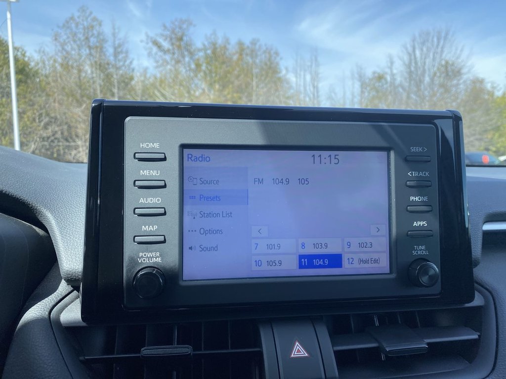 Toyota RAV4 LE 2022 à Alliston, Ontario - 16 - w1024h768px