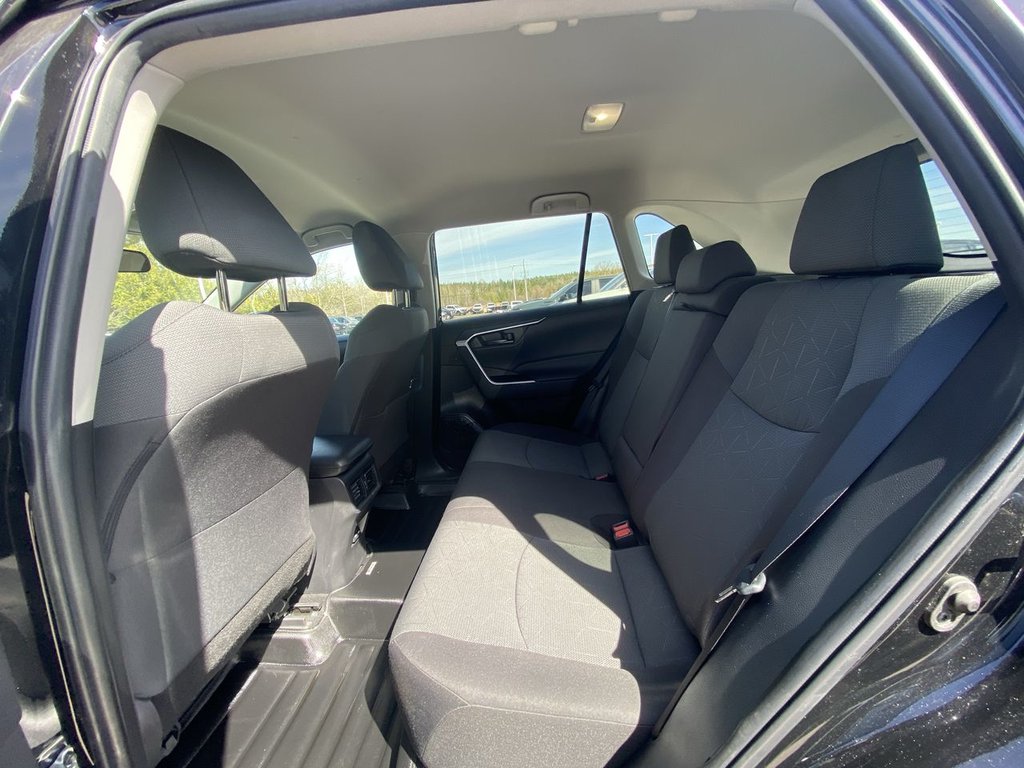 Toyota RAV4 LE 2022 à Alliston, Ontario - 21 - w1024h768px