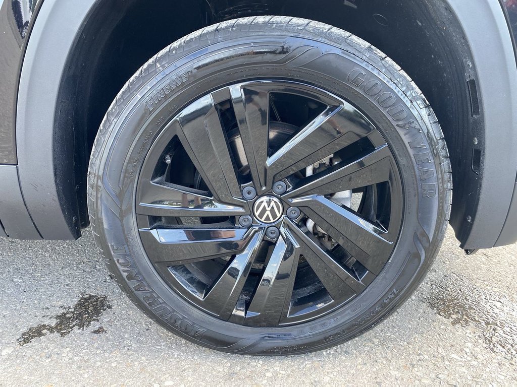 2022 Volkswagen Atlas Cross Sport Highline in Alliston, Ontario - 10 - w1024h768px