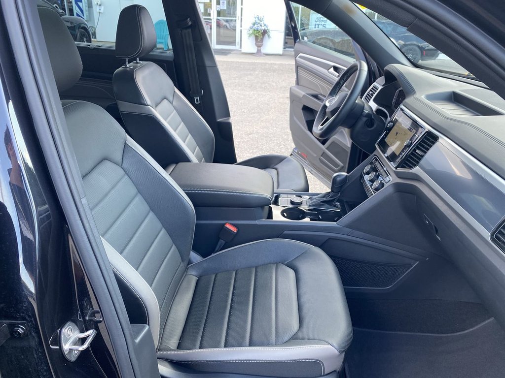 2022 Volkswagen Atlas Cross Sport Highline in Alliston, Ontario - 25 - w1024h768px