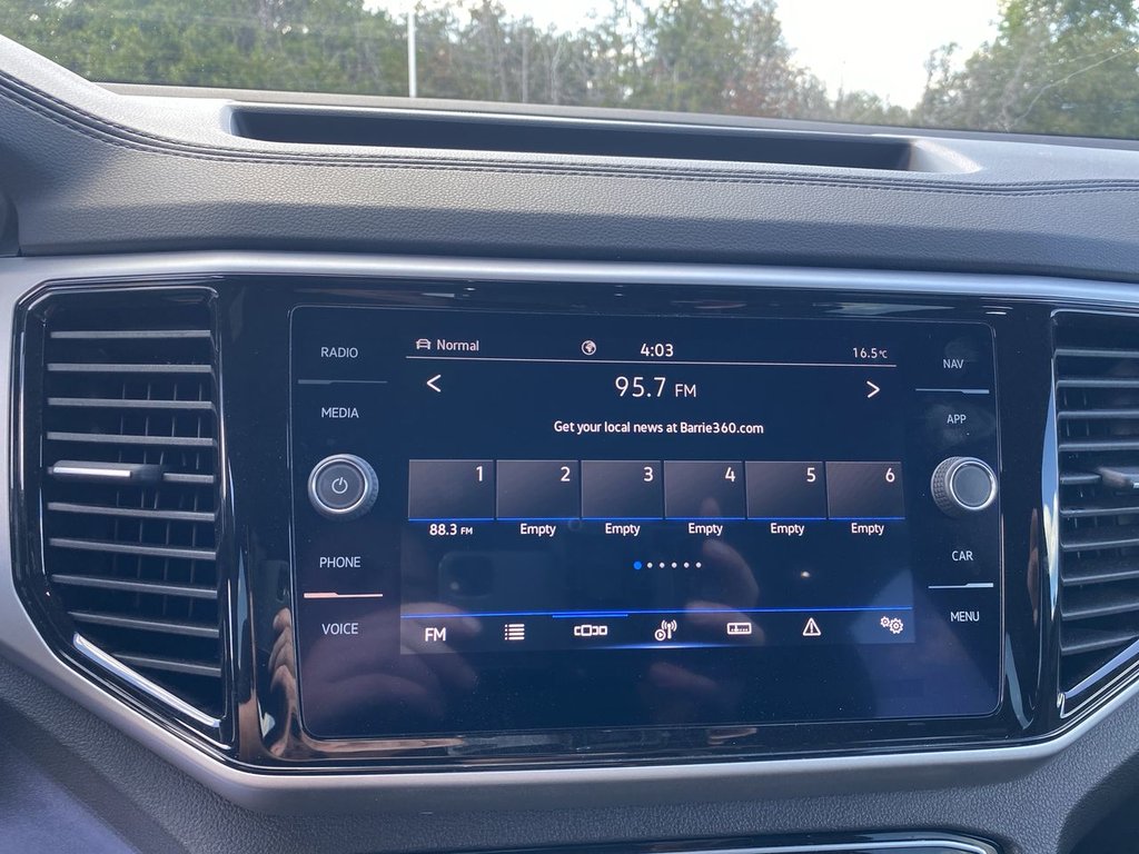 2022 Volkswagen Atlas Cross Sport Highline in Alliston, Ontario - 16 - w1024h768px