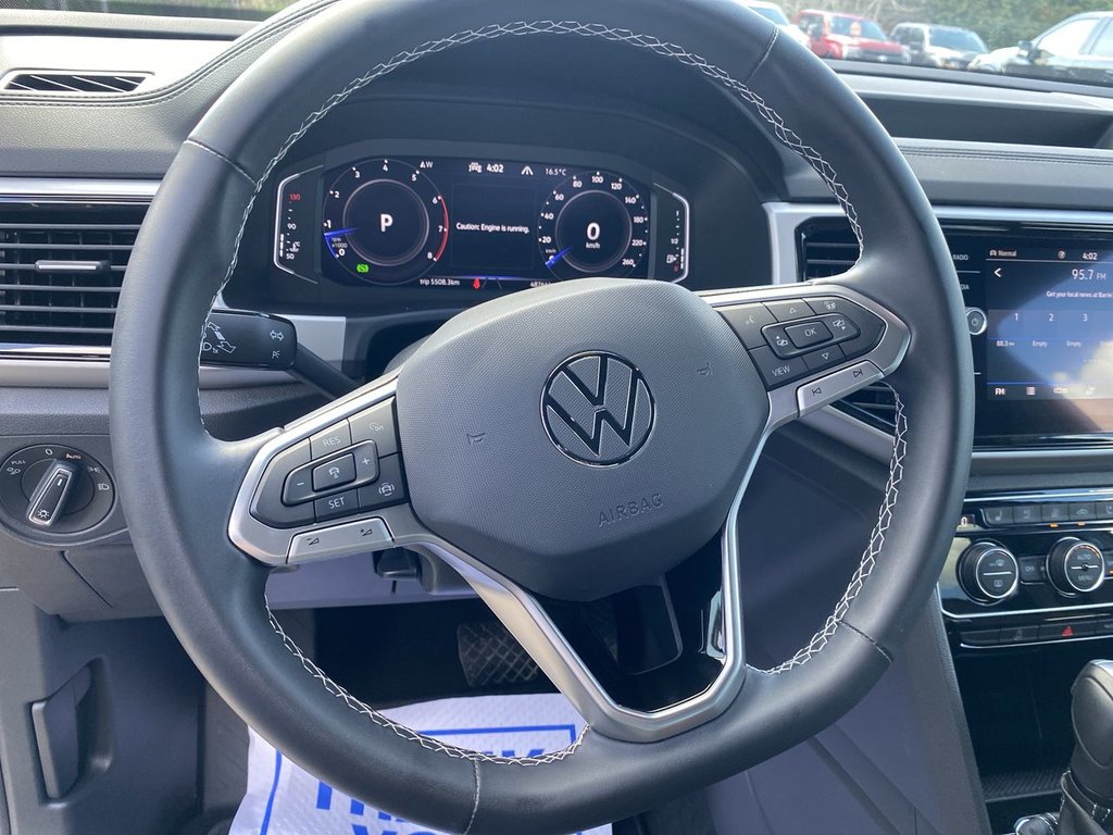 2022 Volkswagen Atlas Cross Sport Highline in Alliston, Ontario - 14 - w1024h768px