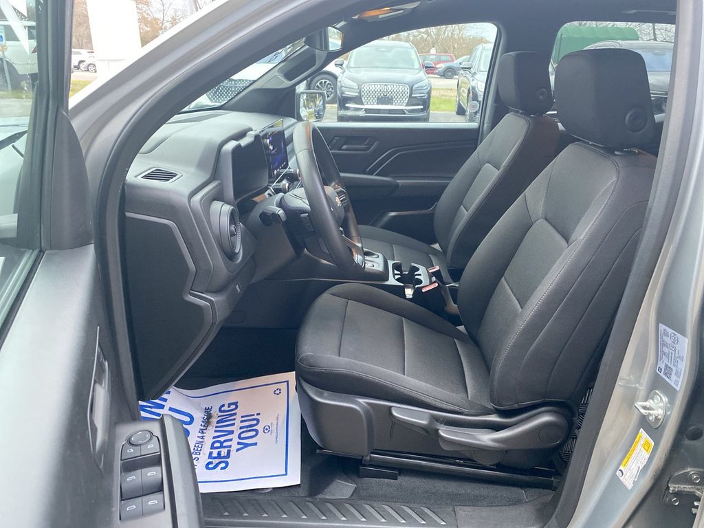 2024 Chevrolet Colorado 4WD Work Truck in Alliston, Ontario - 11 - w1024h768px