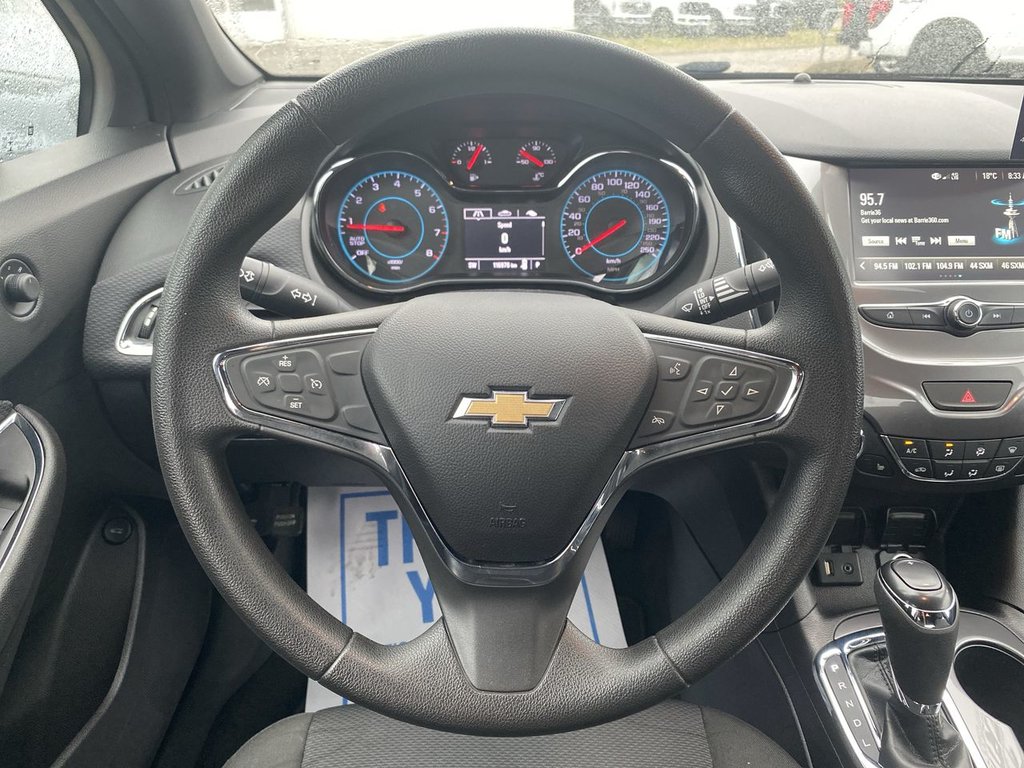 2018 Chevrolet Cruze LT in Alliston, Ontario - 14 - w1024h768px