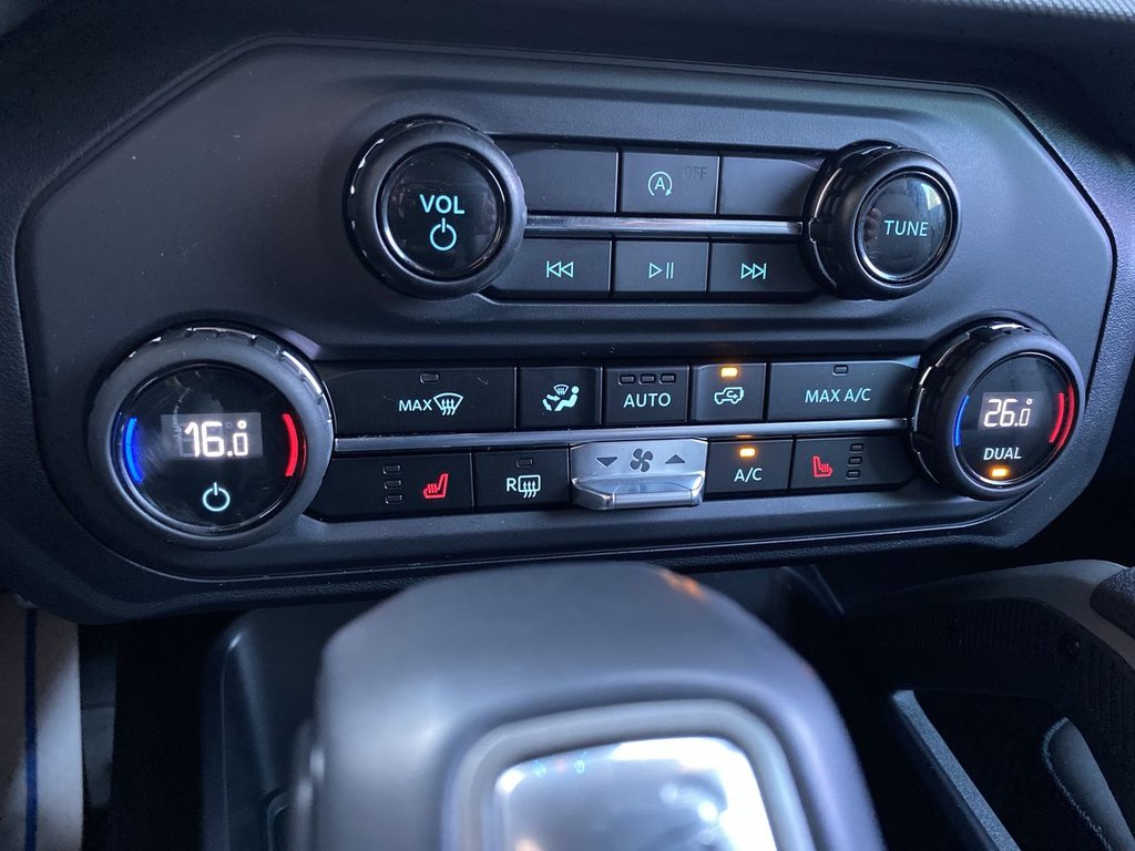 2024 Ford Bronco Big Bend in Alliston, Ontario - 19 - w1024h768px