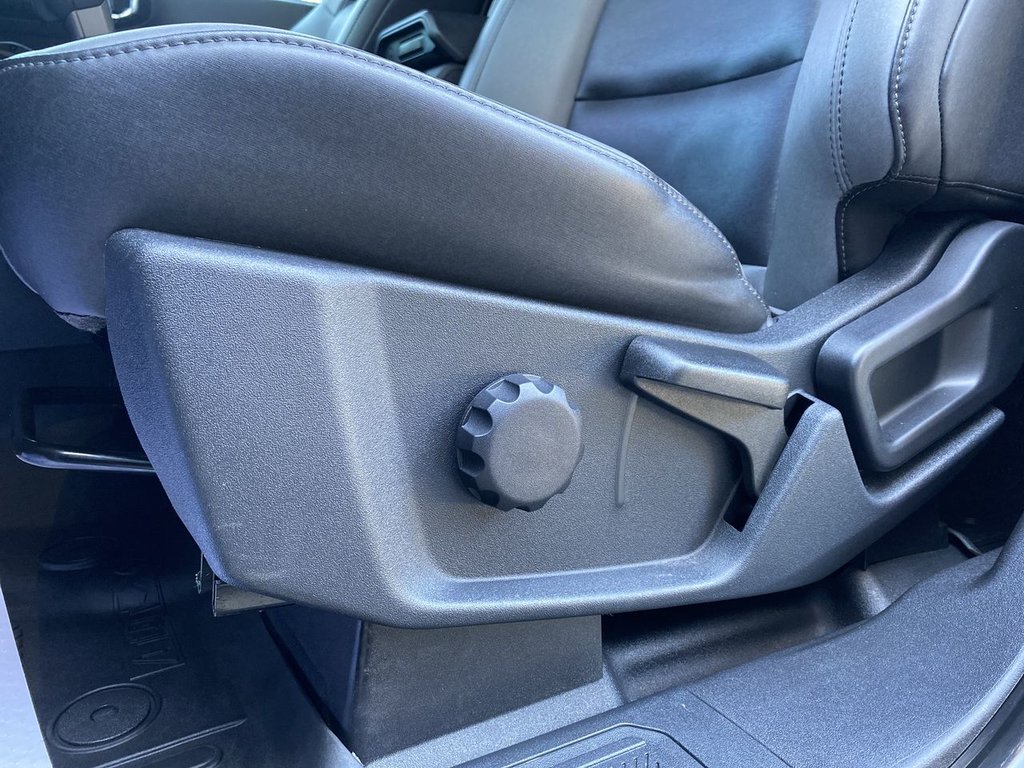 2024 Ford Bronco Big Bend in Alliston, Ontario - 12 - w1024h768px