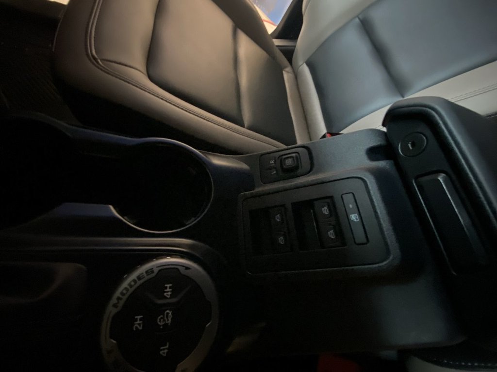 2024 Ford Bronco Big Bend in Alliston, Ontario - 13 - w1024h768px