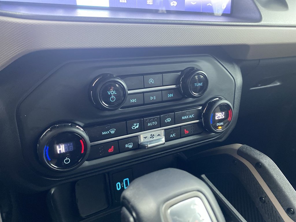 2024 Ford Bronco Big Bend in Alliston, Ontario - 19 - w1024h768px