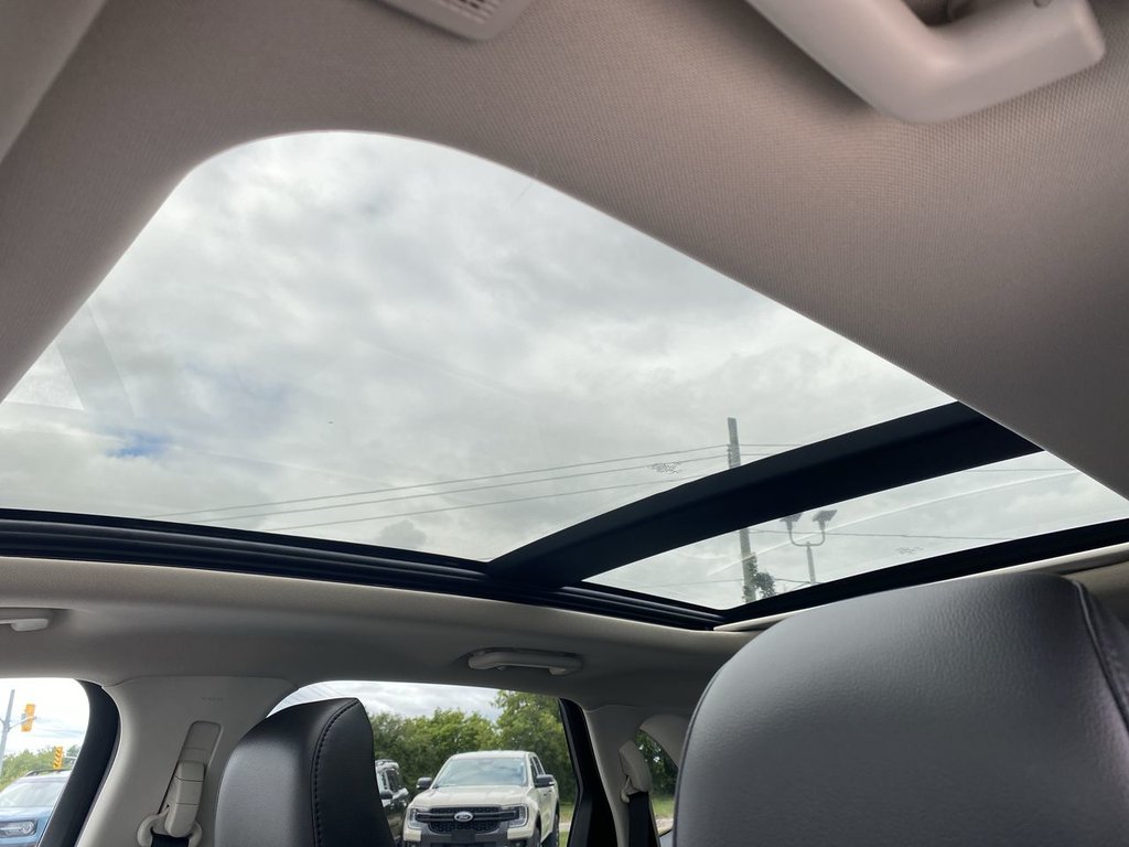 2022 Ford Edge SEL in Alliston, Ontario - 22 - w1024h768px